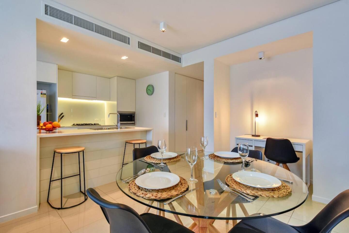 Darwin Waterfront Luxury Apartment Exterior photo