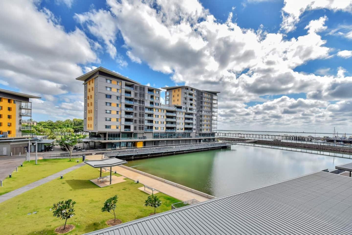 Darwin Waterfront Luxury Apartment Exterior photo